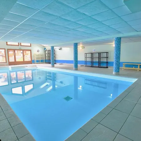 Les Des Evettes - Deux Au Pied Des Pistes Dans Avec Piscine Mae-9151 * Flumet